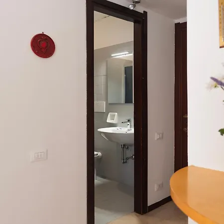Youhosty - Lecco 11 Apartment Milan