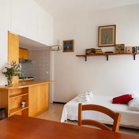 Youhosty - Lecco 11 Milaan